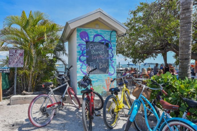 beach bikes near Holmes beach 