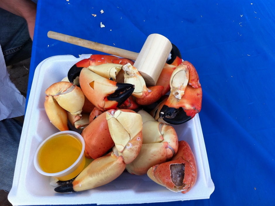 rod and reel pier seafood